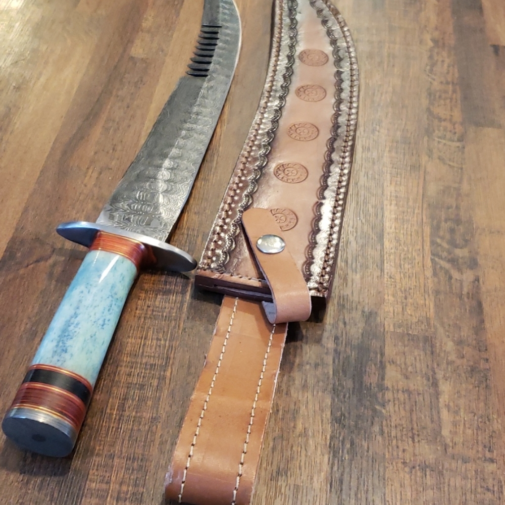 Damascus knife